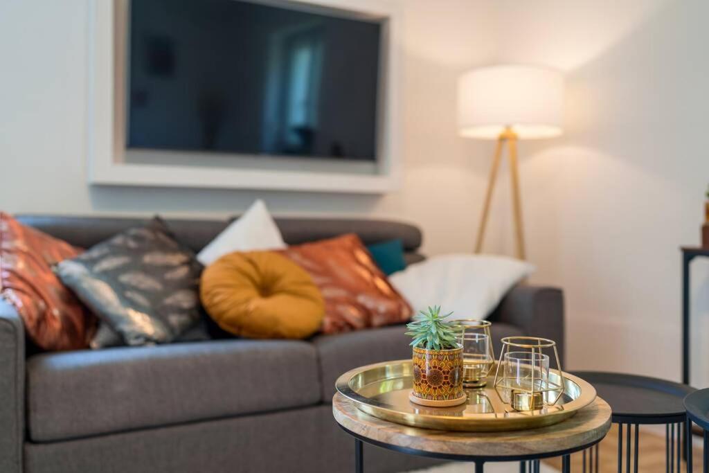 Eg Rechts -Wunderschone 80M² Grosse 3-Zimmer City Wohnung Nahe Salzburg Фрайласинг Екстериор снимка